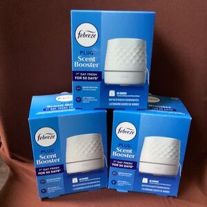 Febreze Plug Scent Booster Oil Warmer Bundle NEW